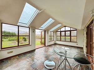 Photo 30- click for photo gallery